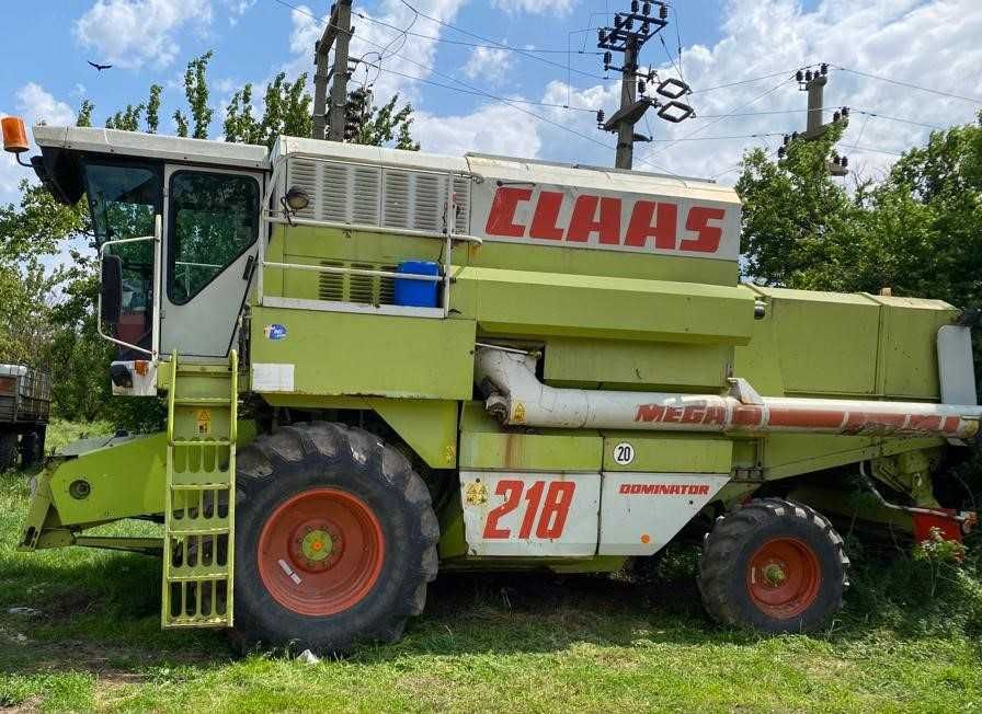 Combina Claas Mega 218 Dominator