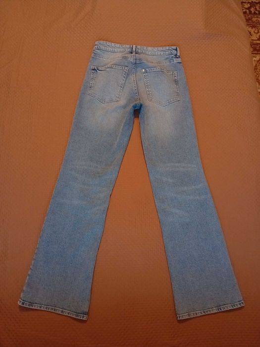 Светли дънки от H&M