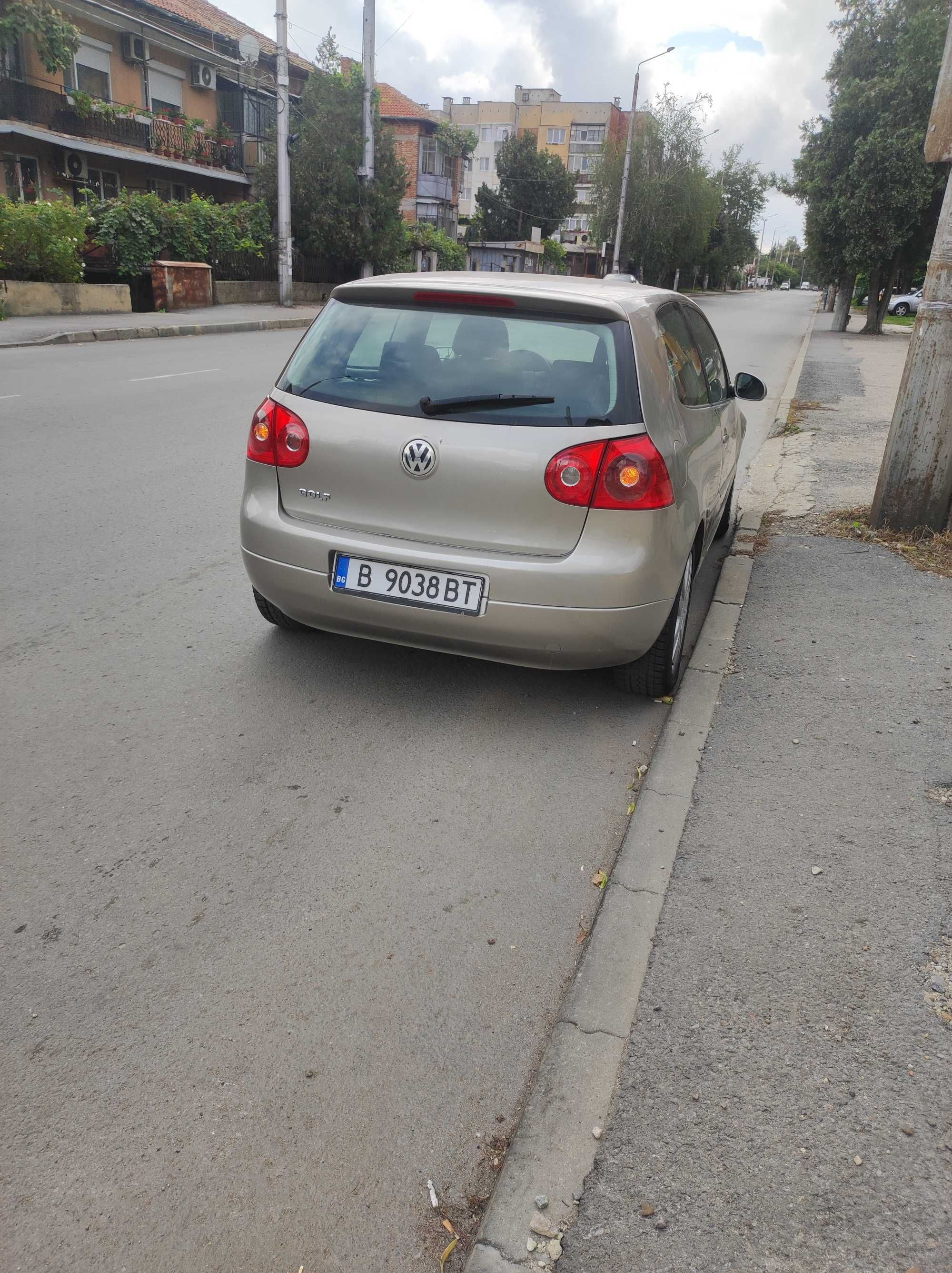 Golf 5 1.6 бензин 102кс