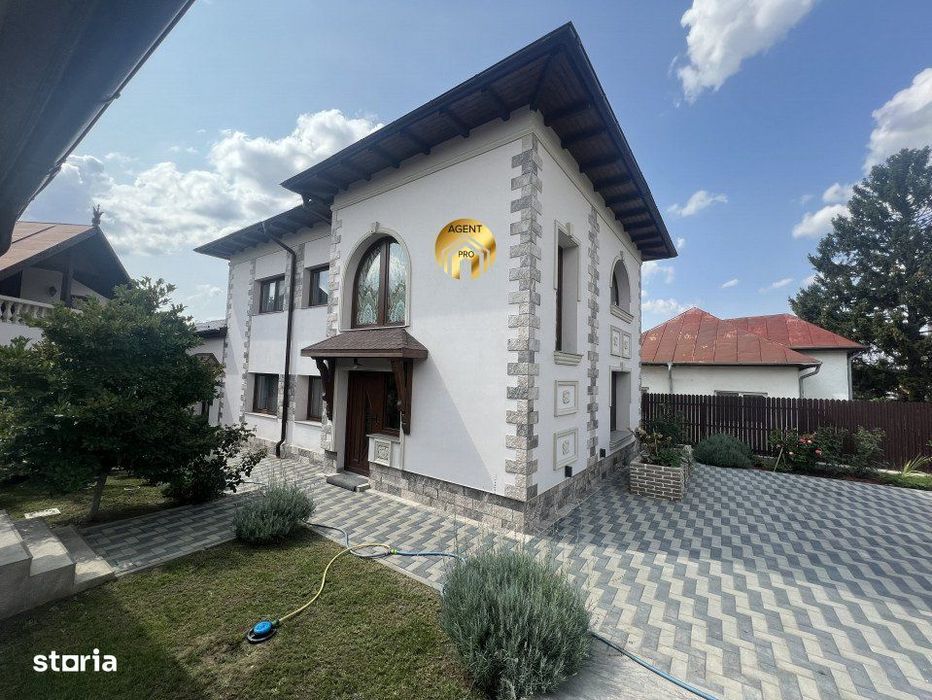 Pret redus! Doua Vile Individuale + Garaj - teren 1200mp - Chitila