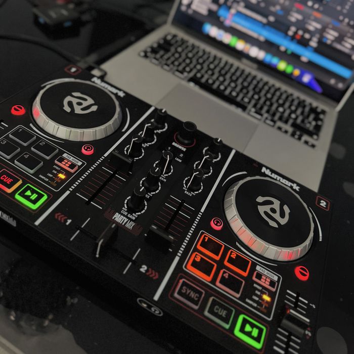 DJ Контролер Numark Party Mix MK2