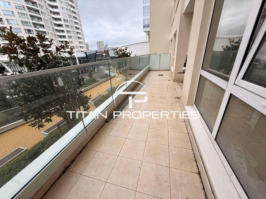 Тристаен апартамент в Сентрал парк, ж.к Славейков