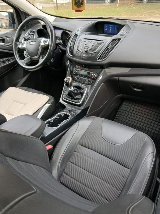 Vând Ford Kuga 2013 4×4