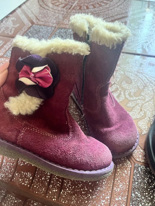 Ghetute piele intoarsa, copii, fetite, marimea 24