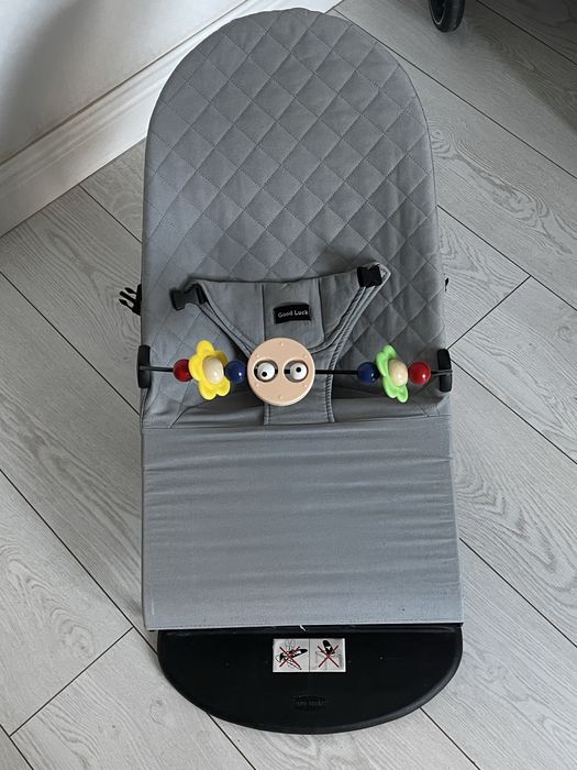 Шезлонг детский новый