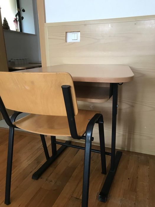 Set pupitre si scaune