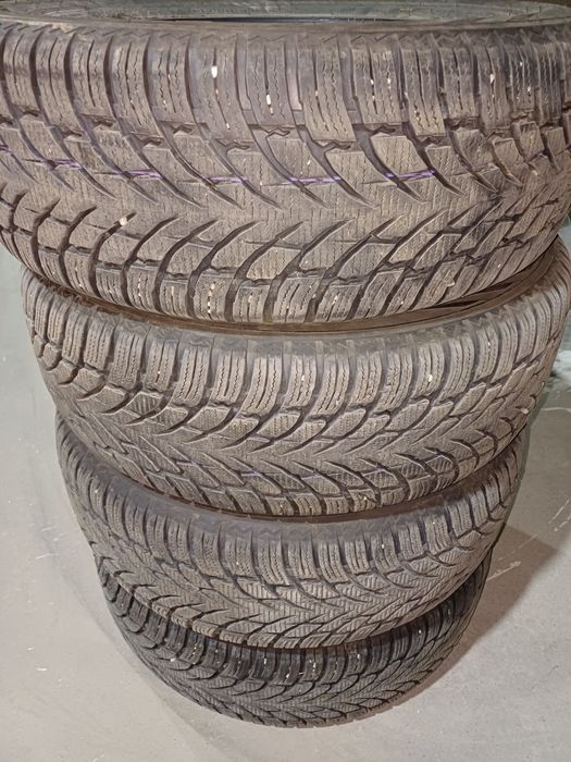 Зимни гуми Nokian 215/65/16