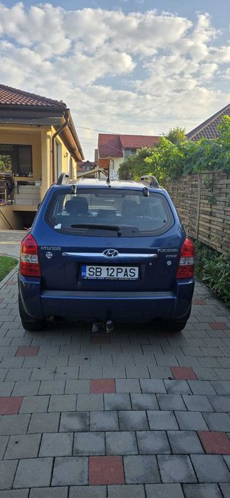 Proprietar Vând Hyundai Tucson 4×4 manual2004 perfectă stare