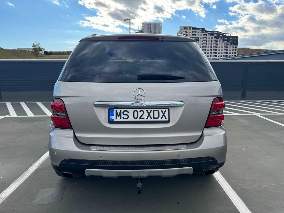 Mercedes Benz ML W164 4.0 V8 Autoutilitara