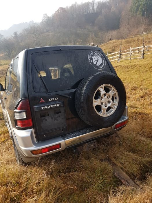 Dezmembrez mitsubishi pajero mk3 motor 3.2 cutie automat super select.