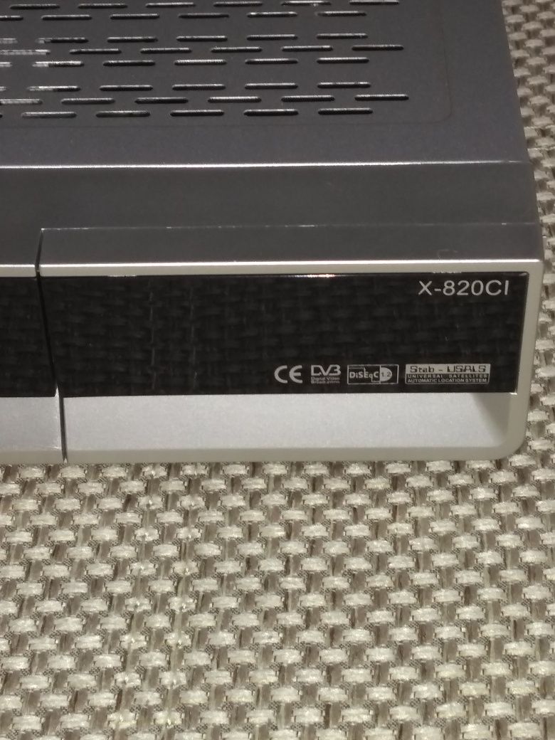Продам ресивер OpenBox X-820CI на запчасти