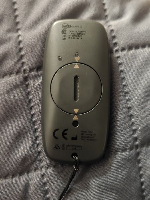 Telecomanda aparate auditive resound.