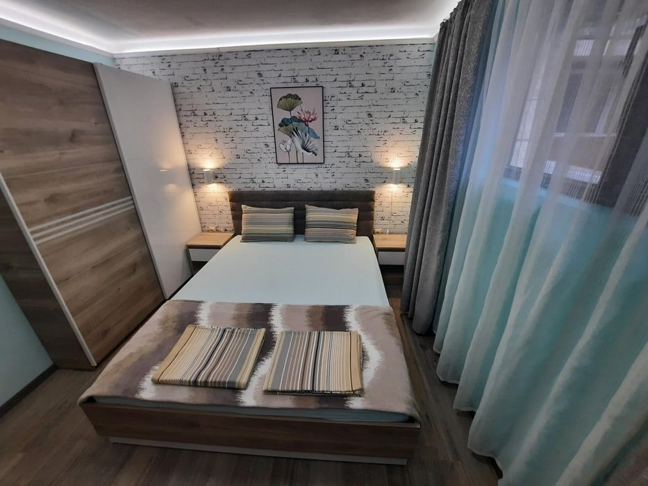 Дава се под наем Двустаен апартамент в Варна, Цветен квартал - 65 кв.м за 800 € - Снимка #5