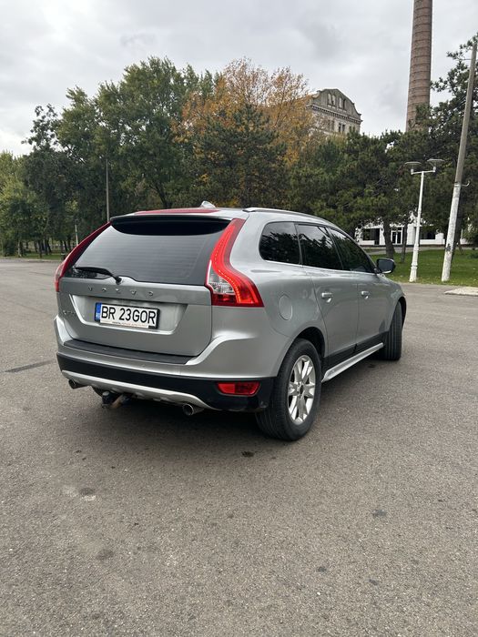 Volvo xc60 2.4d 215cp
