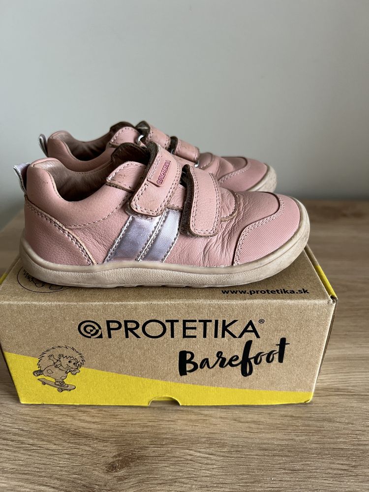 Боси кожени обувки Protetika, 26 номер