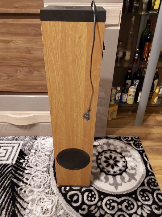 Vând boxa Bluetooth