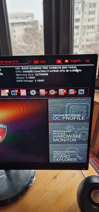 Vând pc gaming complet cu accesorii