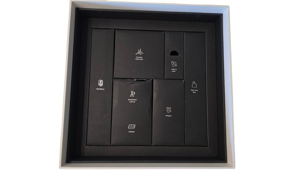 Dronă / Cameră Zburătoare Hover Camera Passport - 4K, Auto-Follow, Sig