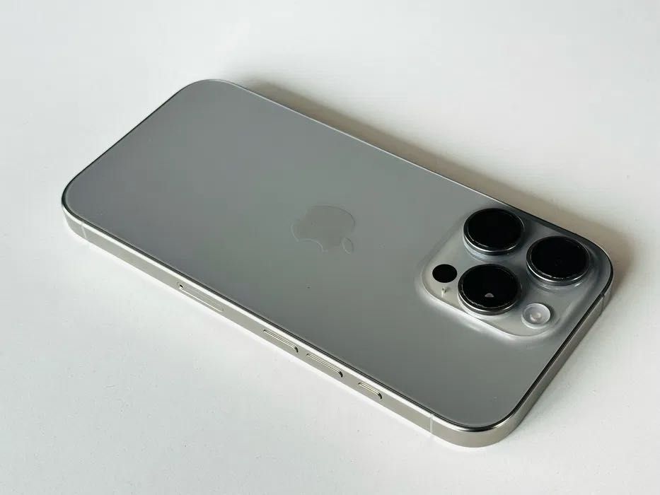 Iphone 16 Pro 256GB Natural Titanium Гаранция 6 месеца