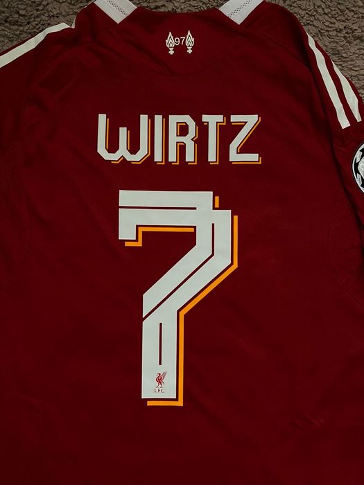 Jersey Liverpool home kit 2025/2026, WIRTZ