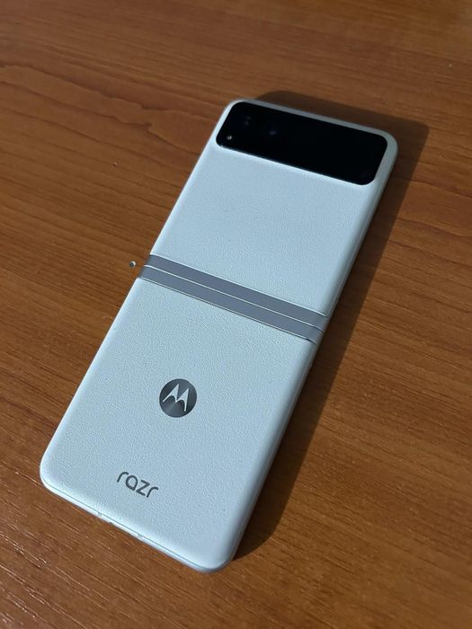 Motorola Razr 40