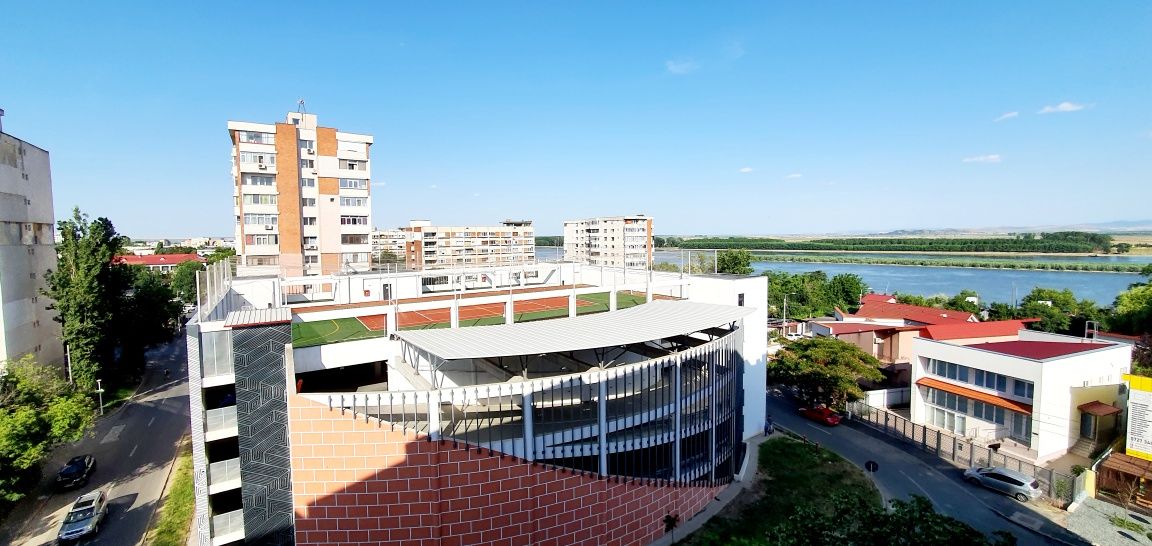 Vând ap 3 cam Mazepa2 ved Dunăre str Armata Poporului, f spatios 76 mp