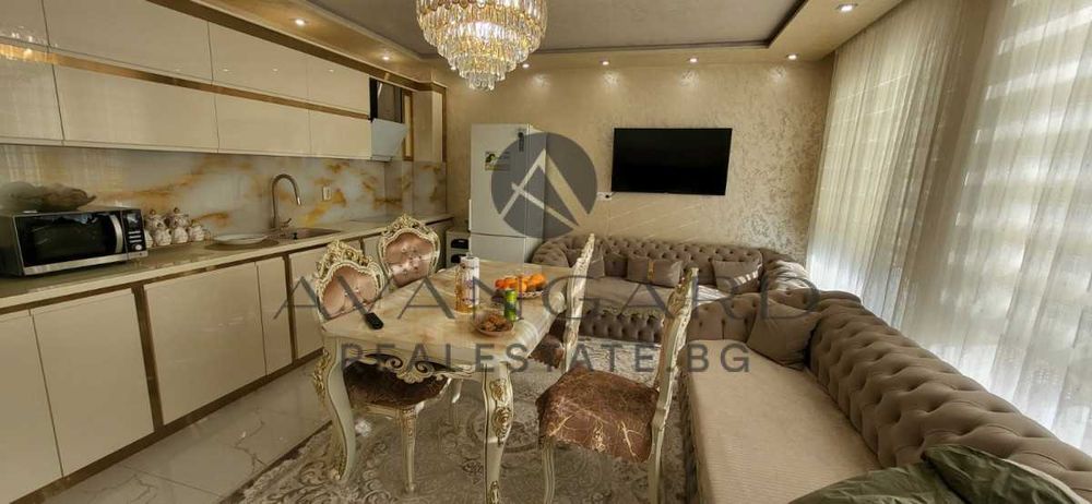 Продава се Двустаен апартамент в Пловдив, Център - 67 кв.м за 2400 €/кв.м - Снимка #3