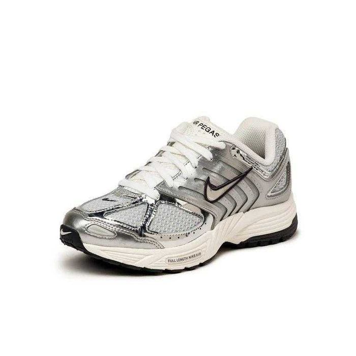 Pantofi sport Nike Air Pegasus, Marimea 40.5