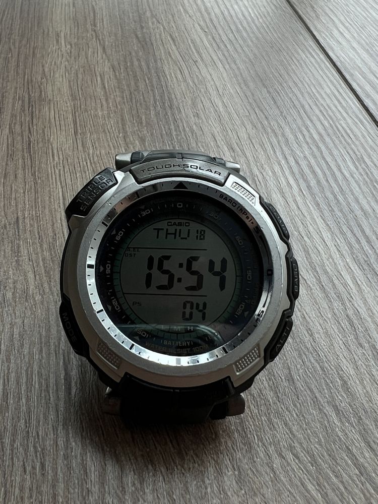 Продам часы Часы Casio PRG-110T-7VDR в отличном состоянии