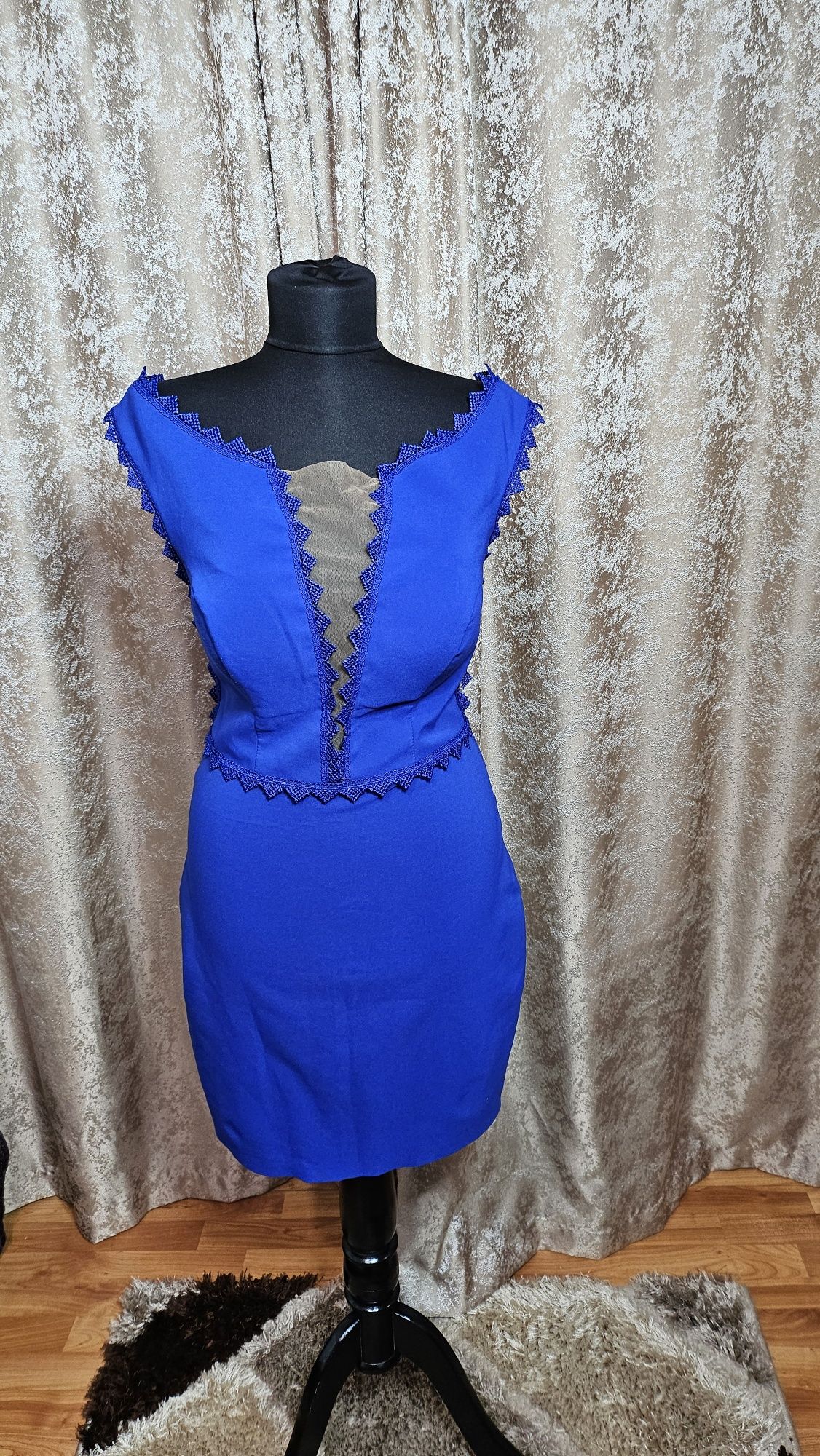 Rochie albastra purtata o singura data