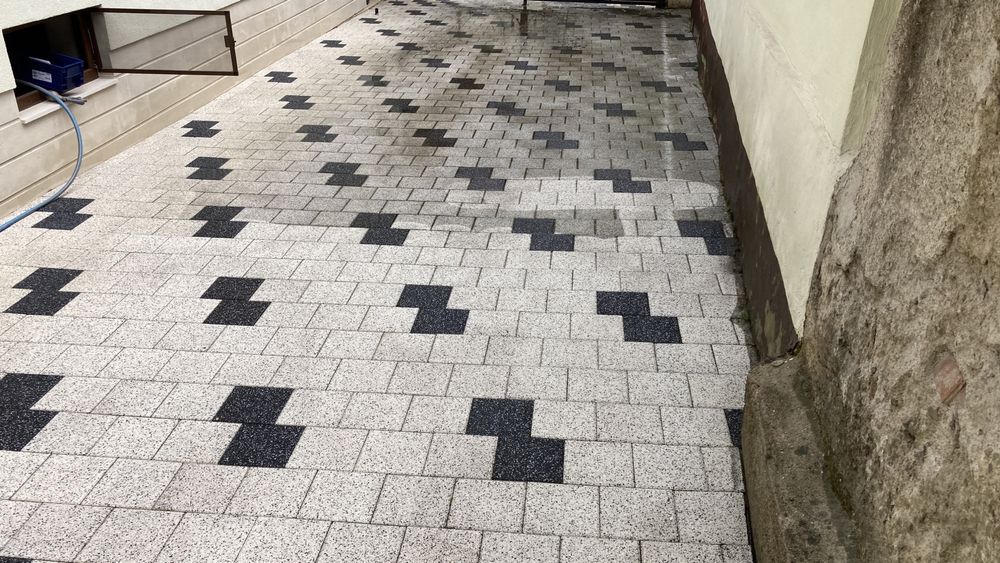 Spalat/curatat/intretinut pavaje/fatade/alei/terase/garduri