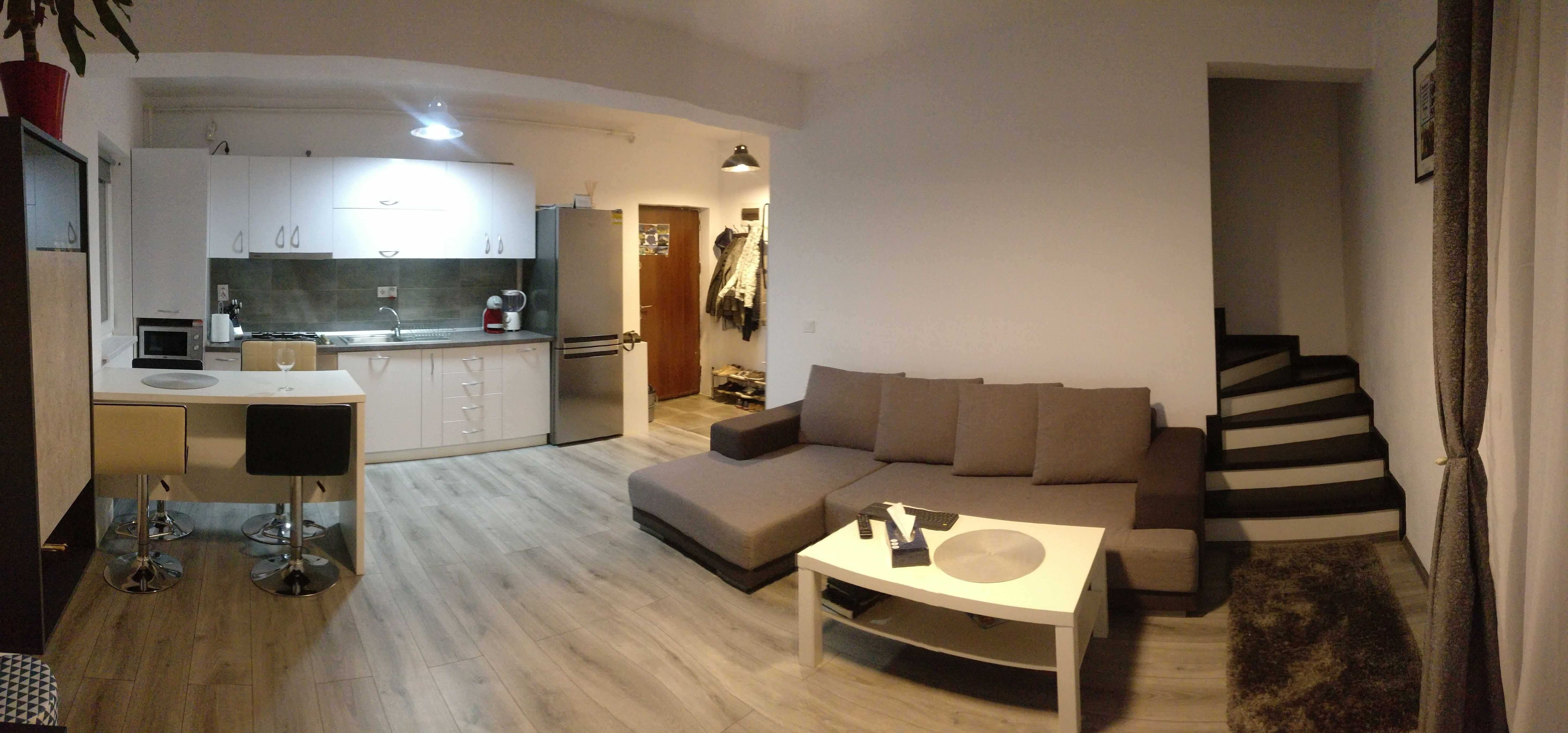 Vand apartament pe doua etaje