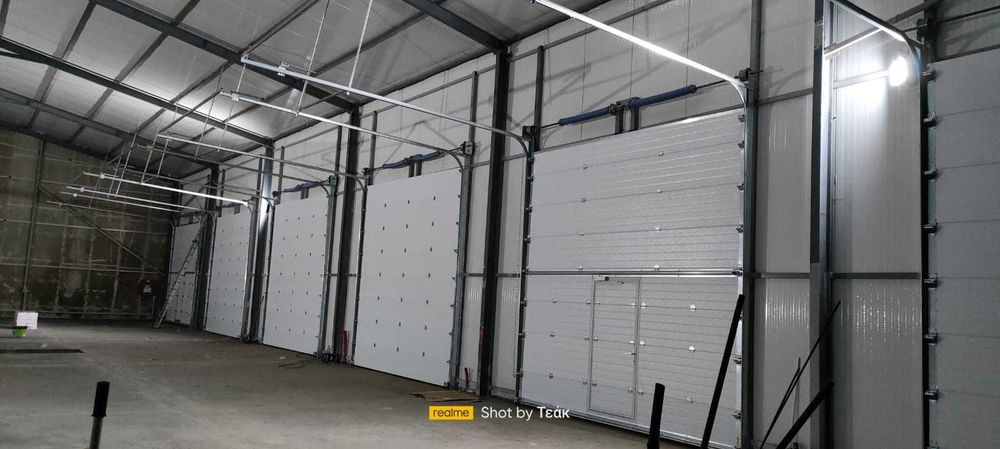 Fabrica de usi de garaj si industriale, productie + livrare (vanzator)