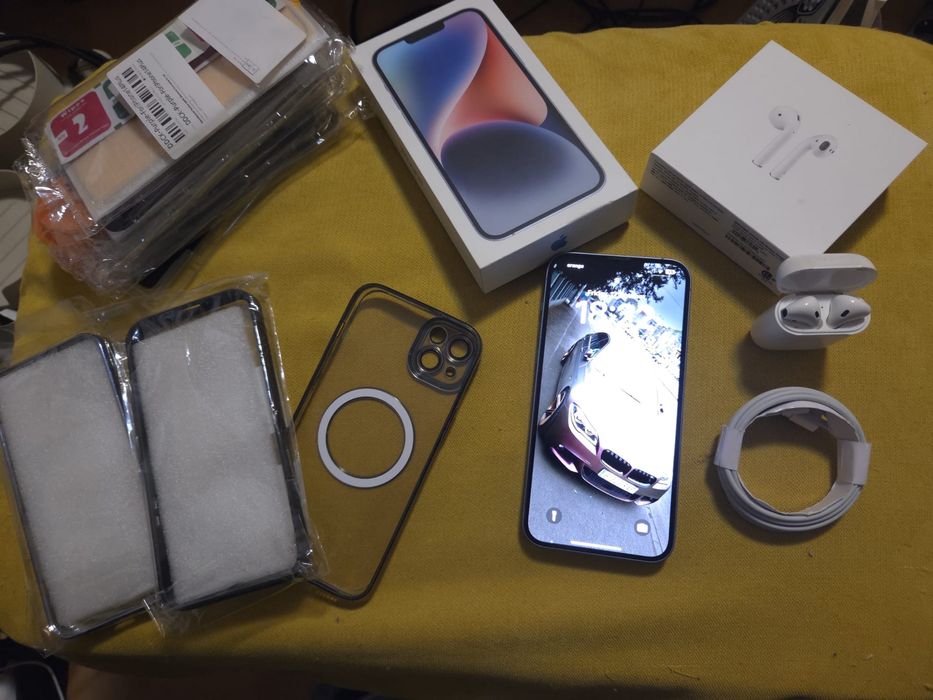 Iphone 14 PLUS 256 GB blue AIRPODS 2 ca si nou