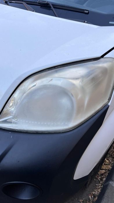 Polish faruri / detailing auto