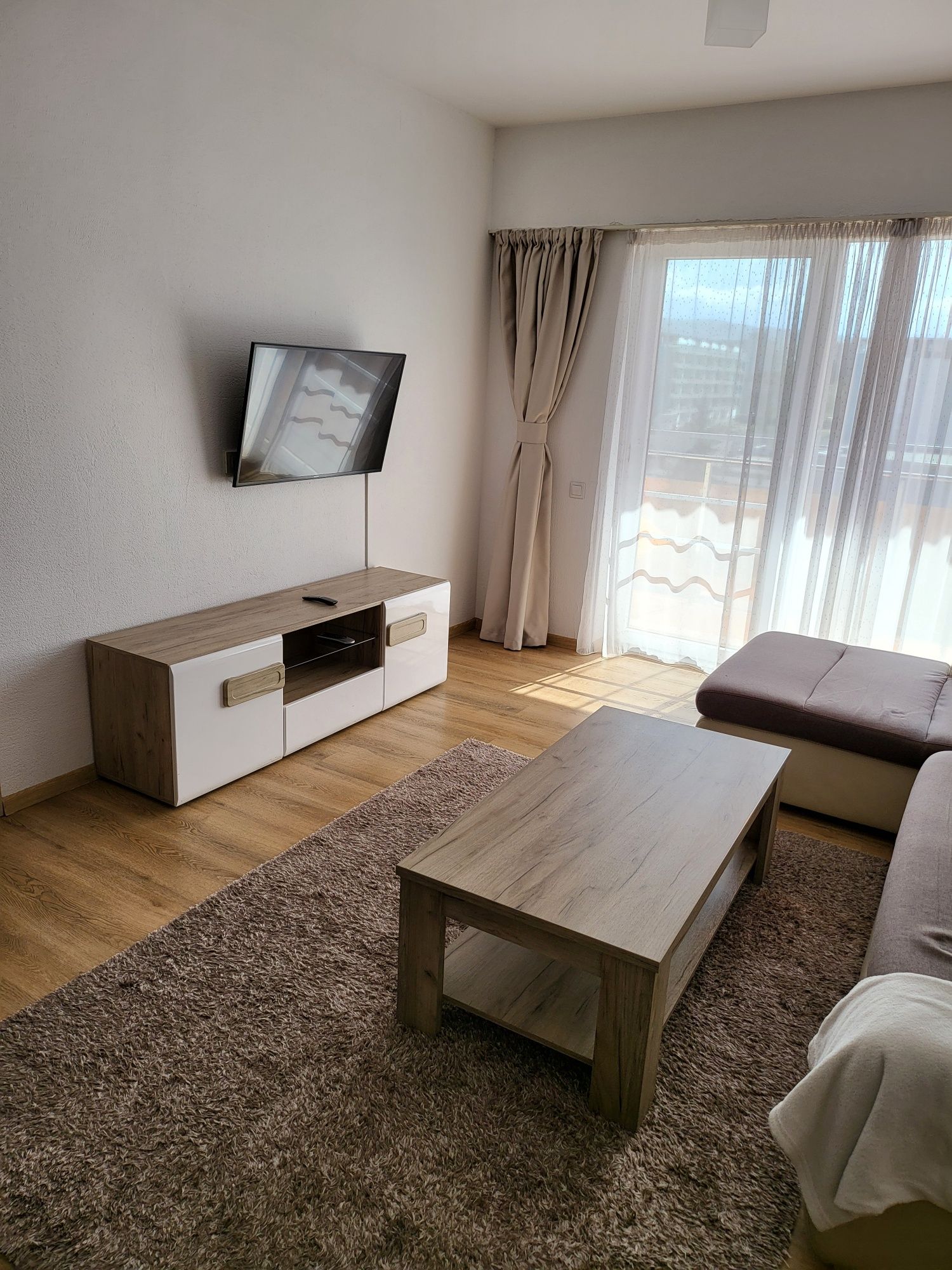 Vând apartament 2 camere,  complex Viva City