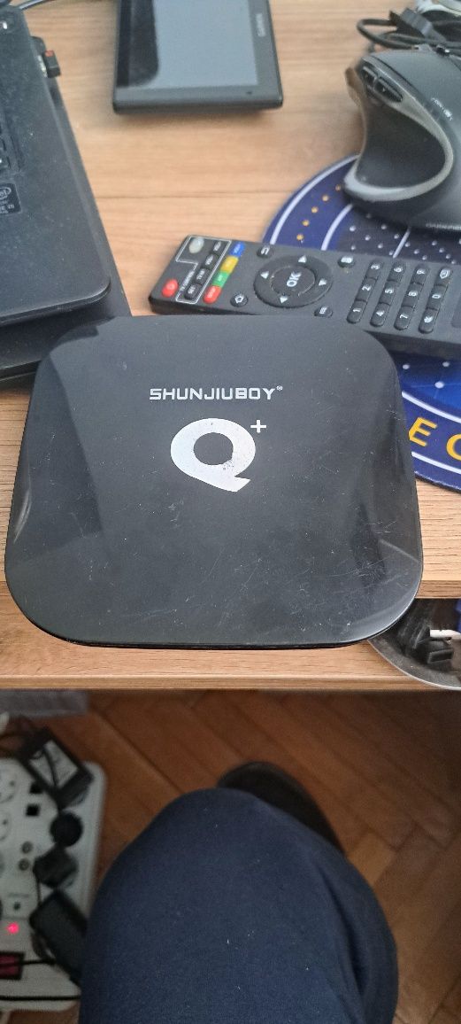Smart  TV Box Android Shunjiuboy SJ-R7 8K 10+8k+4gb+64gb