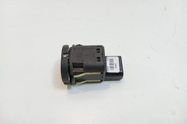 Buton  Geamuri 6S6T14529AA Ford Fiesta a 5-a generatie seria