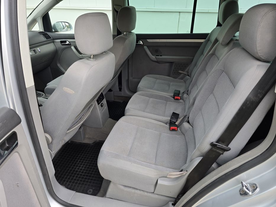 Volkswagen touran 7 locuri 1.9 tdi 105 cp fab 2004