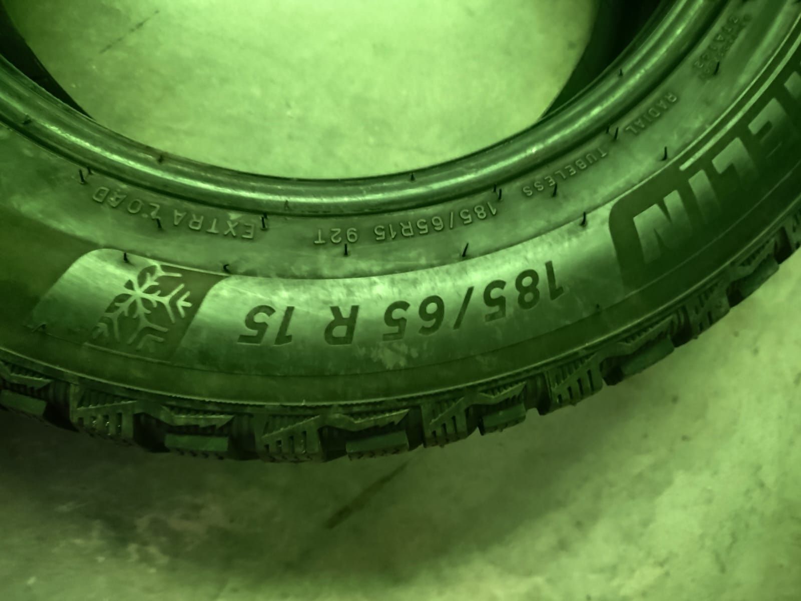 Продам Мишлен R15 185:65