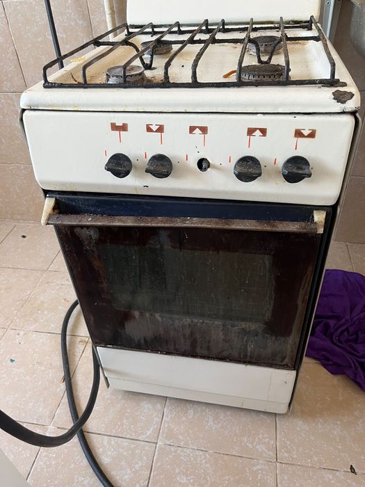 Бесплатно отдам газовую плиту. Самовывоз. Зеленый базар.