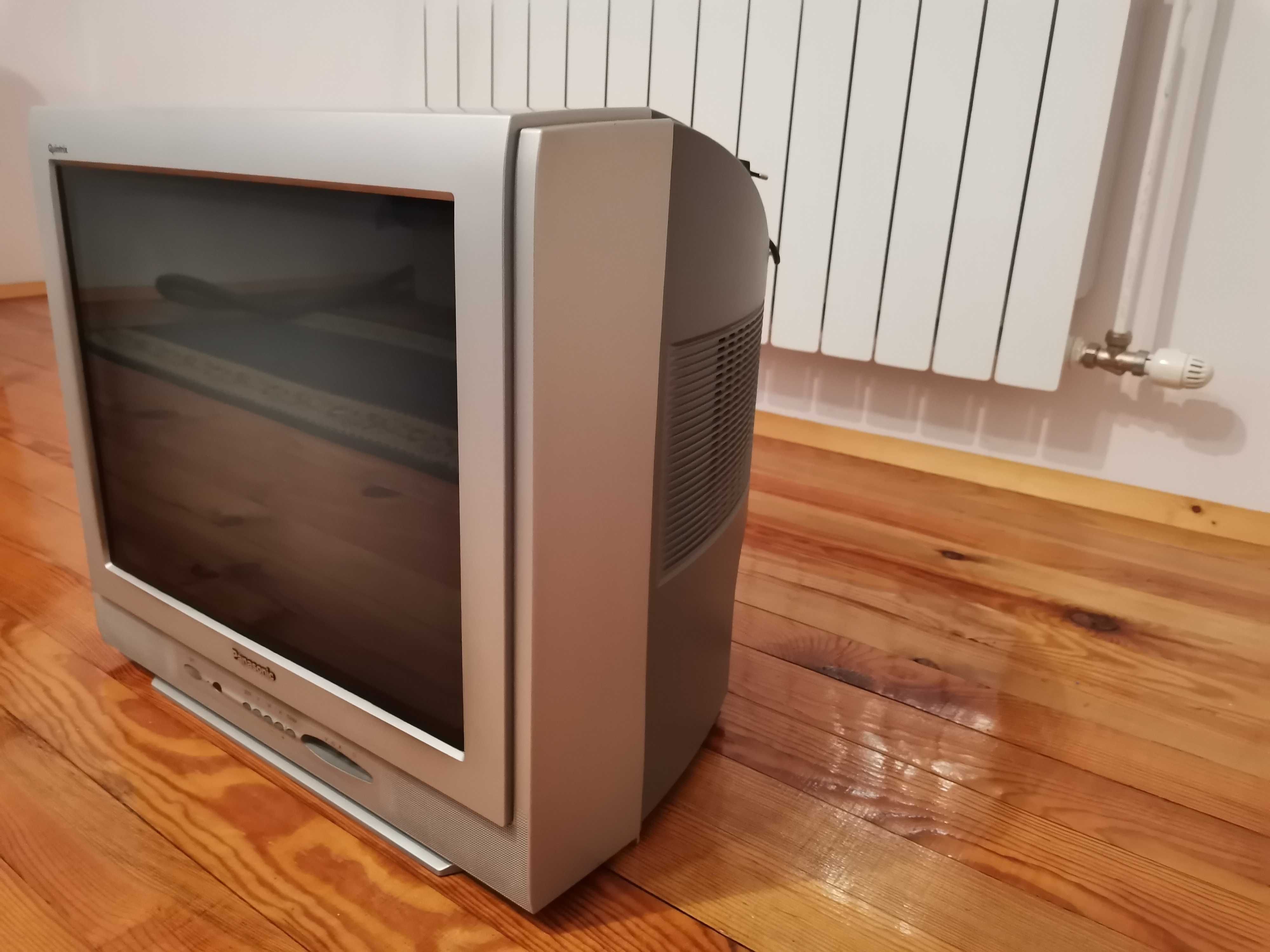 Телевизор Panasonic Quintrix - много запазен !!!