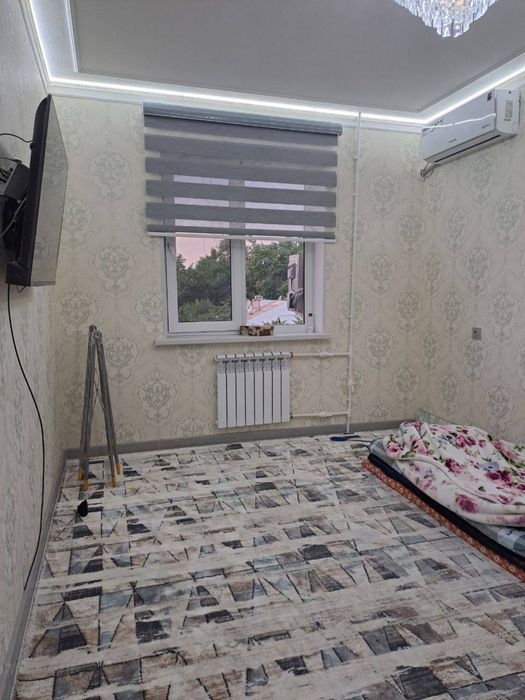 Чирчик Новоий сентр 1х сотилад 27.000$ Бош толов ва паспорт бн Ипотека