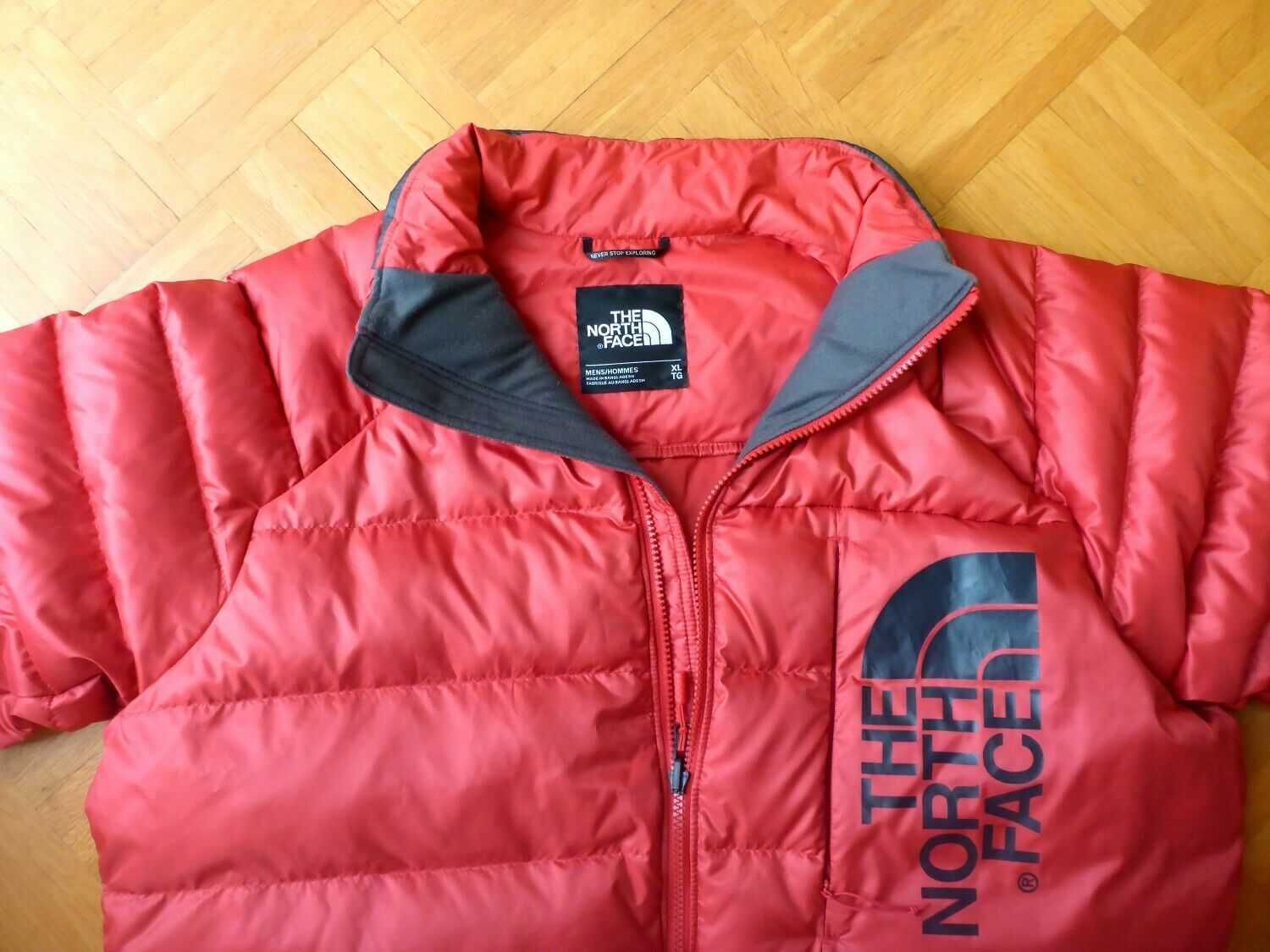 Ново оригинално The North Face яке размер XL