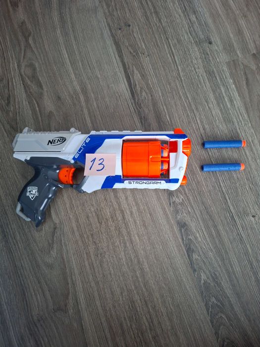 Vand pusca  Nerf