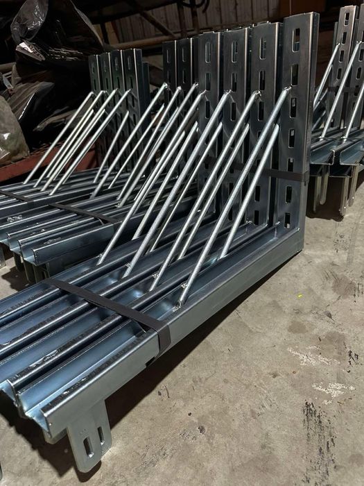 Popi metalici vopsiti, 2m 3,6m,  schele, popi, cofraje, doka, tego