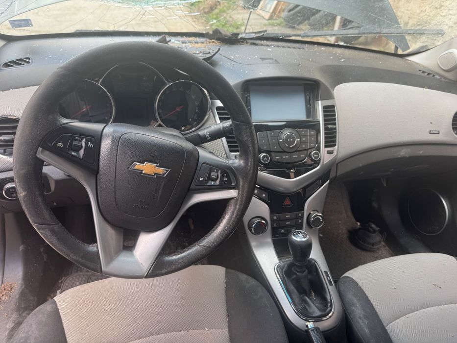 Chevrolet Cruze 2.0D на части