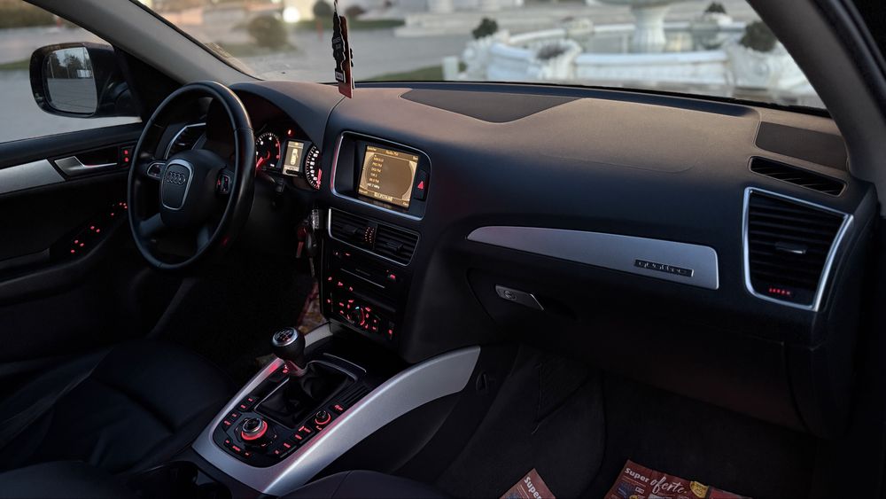 Audi Q5 2.0TDI 150CP Quattro /