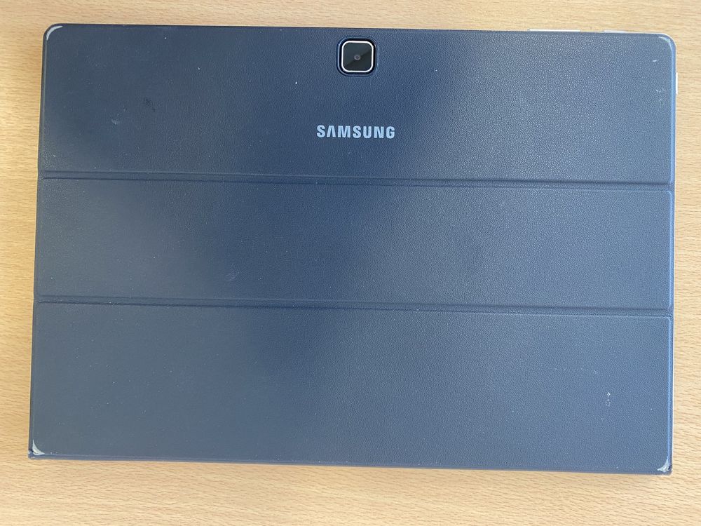 Лаптоп таблет Samsung Galaxy Tabpro S,