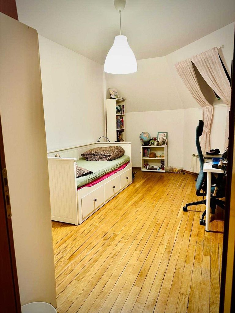 Дава се под наем Четиристаен апартамент в София, Лозенец - 130 кв.м за 2000 € - Снимка #3